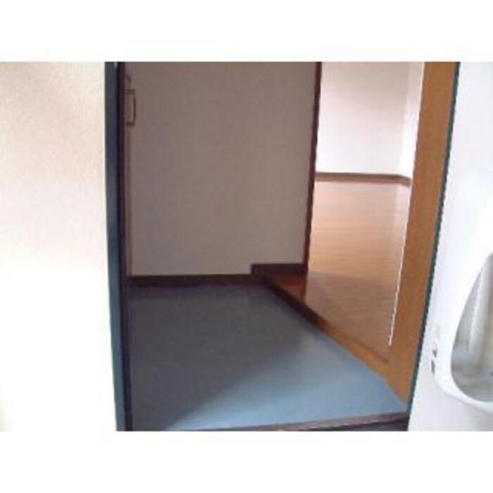 物件内観写真11　(玄関)