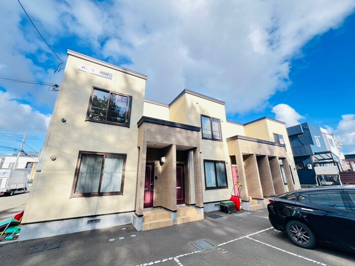 物件外観写真1　(外観写真)