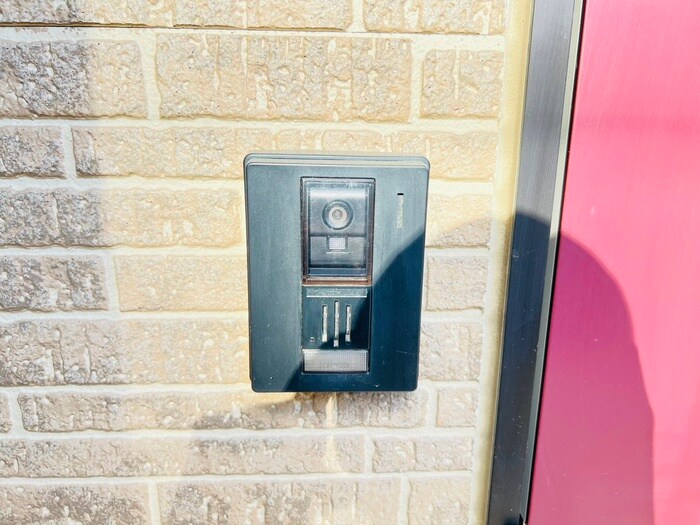 物件外観写真6　(エントランス部分)