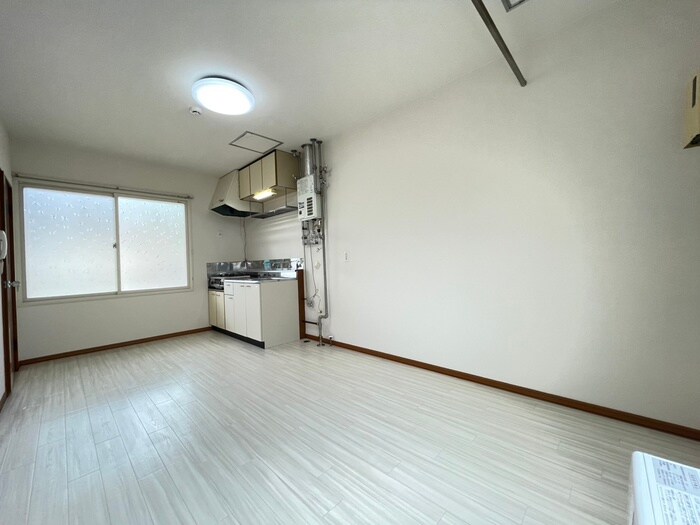 物件内観写真8　(居室)