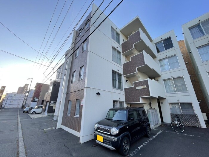 物件外観写真1　(外観写真)