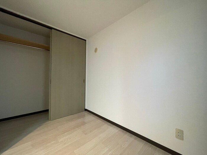 物件内観写真22　(居室)