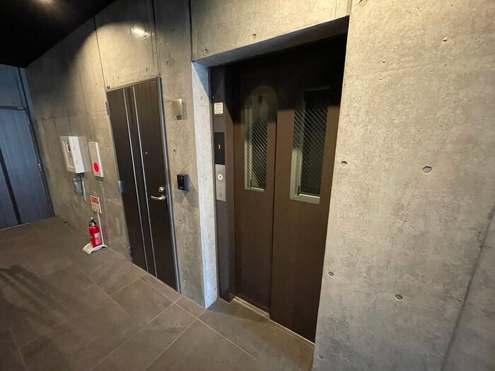 物件外観写真6　(建物設備)