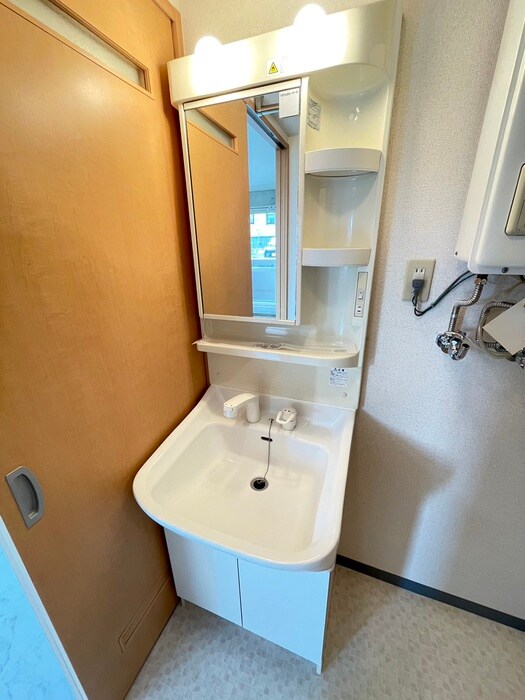 物件内観写真11　(洗面)