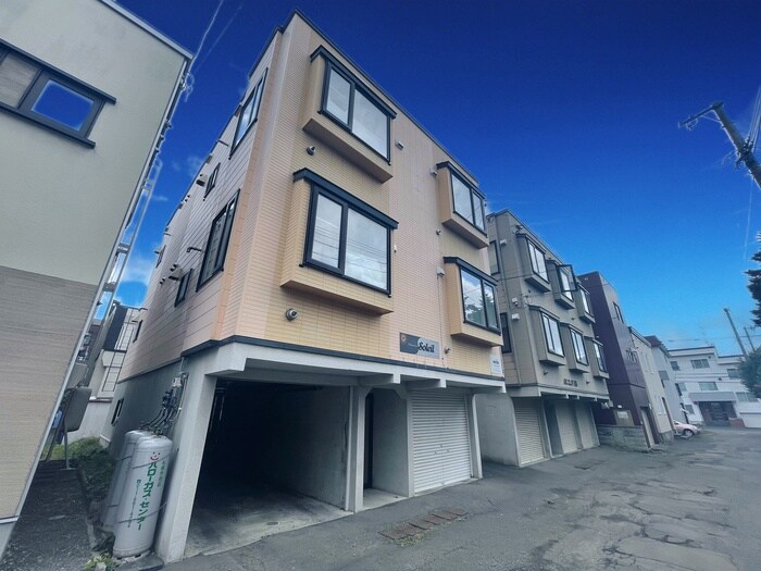 物件外観写真2　(外観写真)