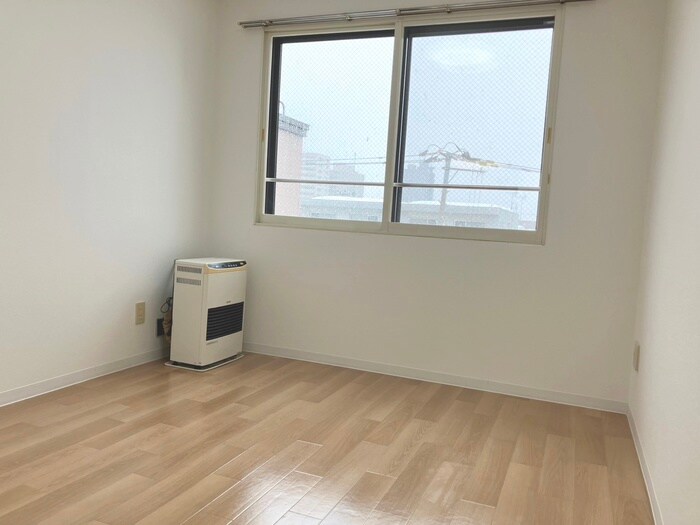 物件内観写真18　(居室)