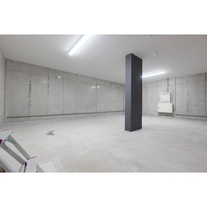 物件外観写真5　(駐輪場)