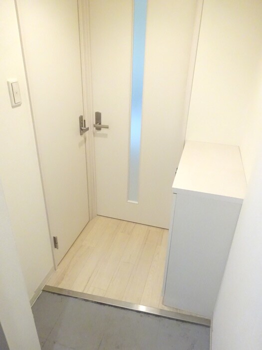 物件内観写真21　(玄関)