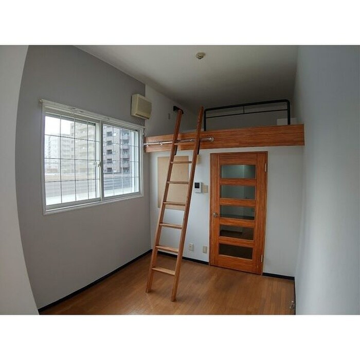 物件内観写真8　(居室)