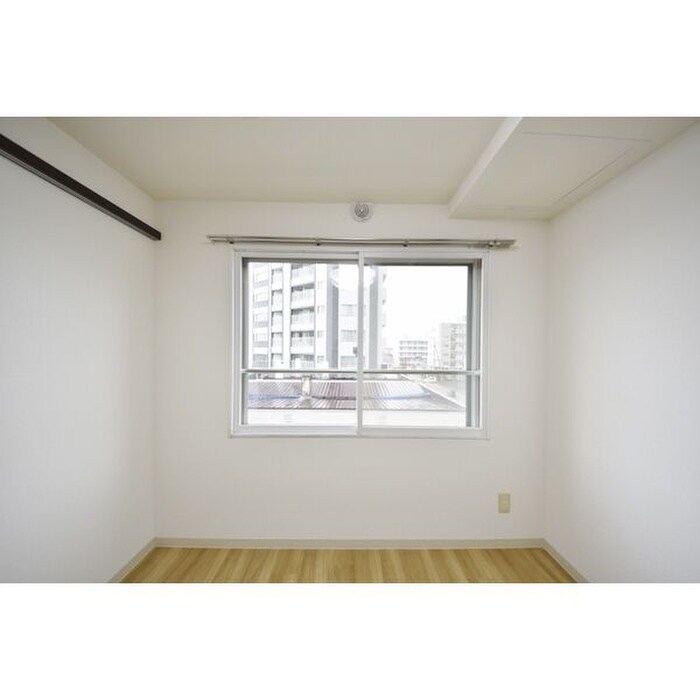 物件内観写真11　(居室)