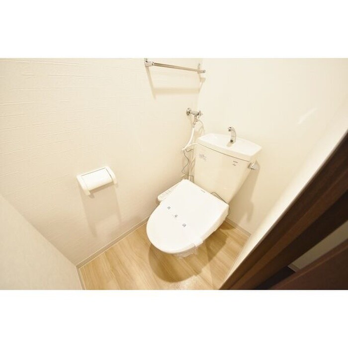 物件内観写真16　(トイレ)