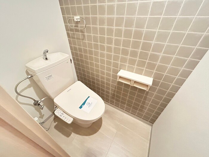 物件内観写真14　(トイレ)