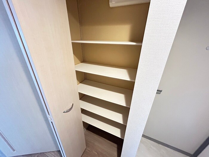 物件内観写真16　(靴箱)