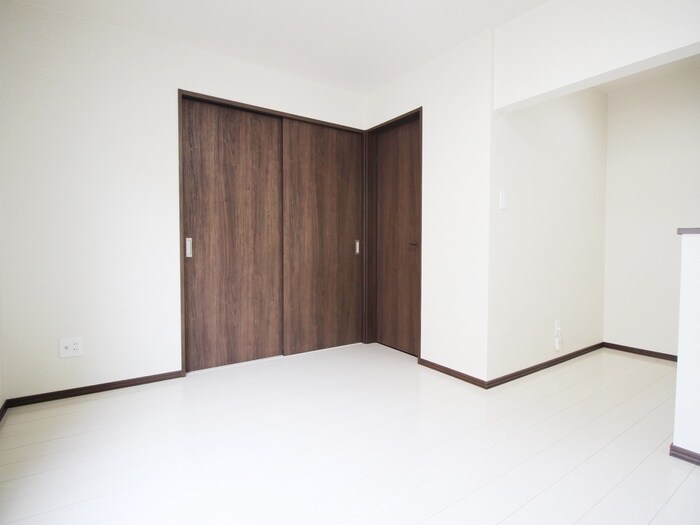 物件内観写真10　(居室)