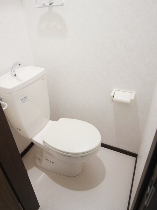 物件内観写真15　(トイレ)