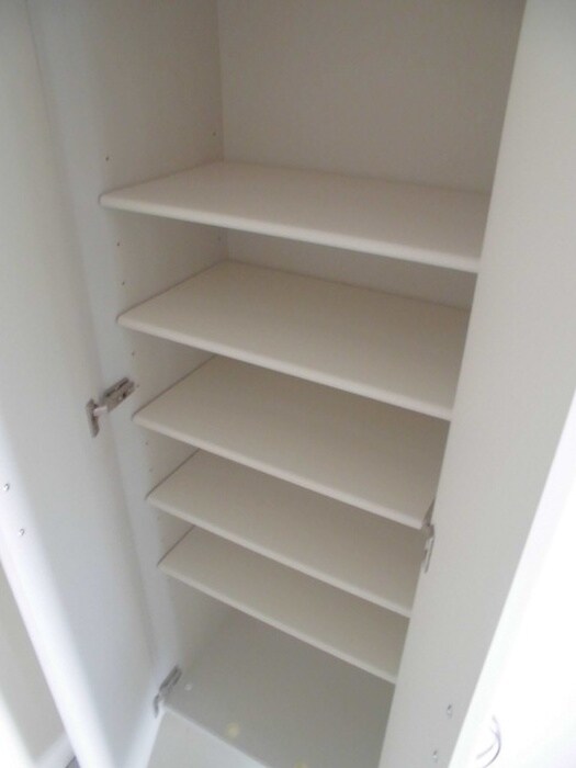 物件内観写真15　(靴箱)