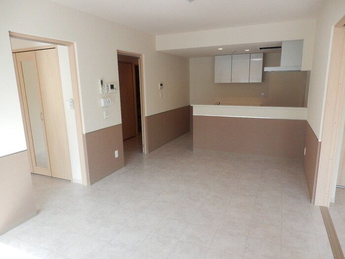 物件内観写真4　(居室)