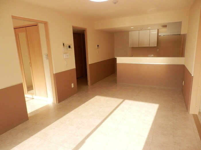 物件内観写真4　(居室)