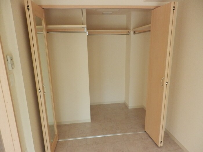 物件内観写真6　(収納)