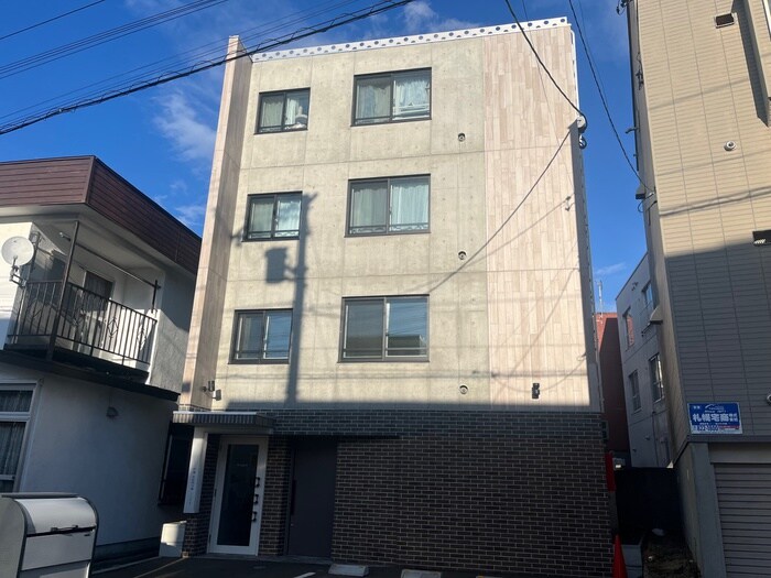 物件外観写真2　(外観写真)