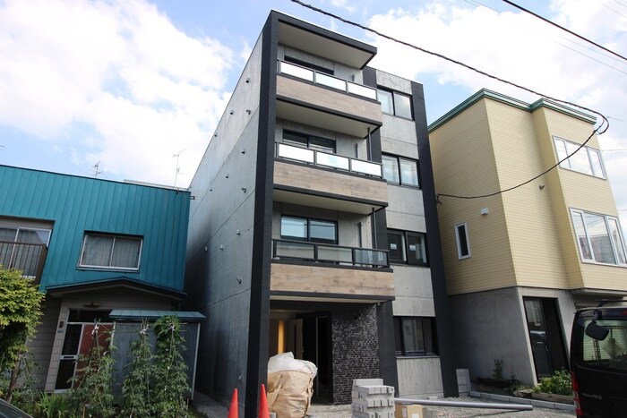 ラピスラズリの物件外観写真