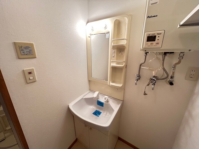 物件内観写真15　(洗面)