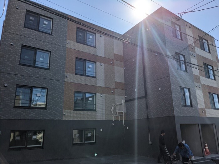 物件外観写真2　(外観写真)