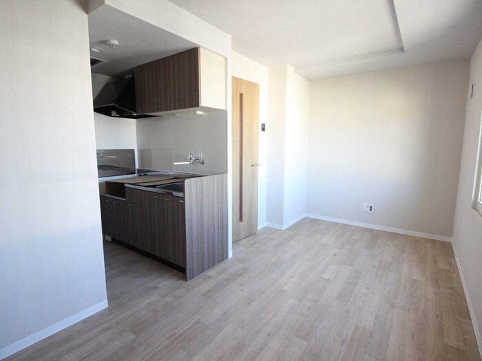 物件内観写真5　(居室)