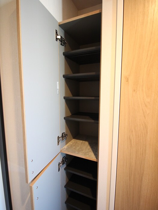 物件内観写真13　(靴箱)