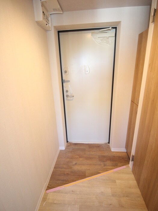物件内観写真14　(玄関)