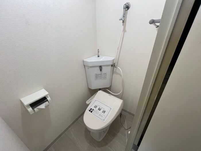 物件内観写真14　(トイレ)