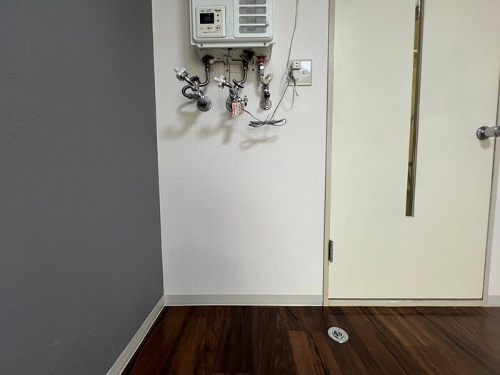 物件内観写真19　(洗濯機置場)