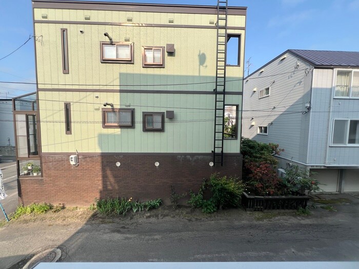 物件内観写真22　(室内からの展望)