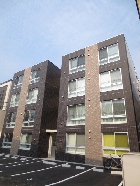 物件外観写真2　(外観写真)