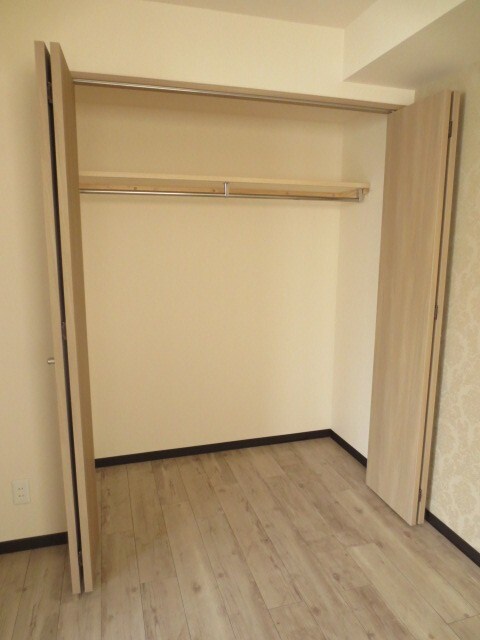 物件内観写真6　(収納)