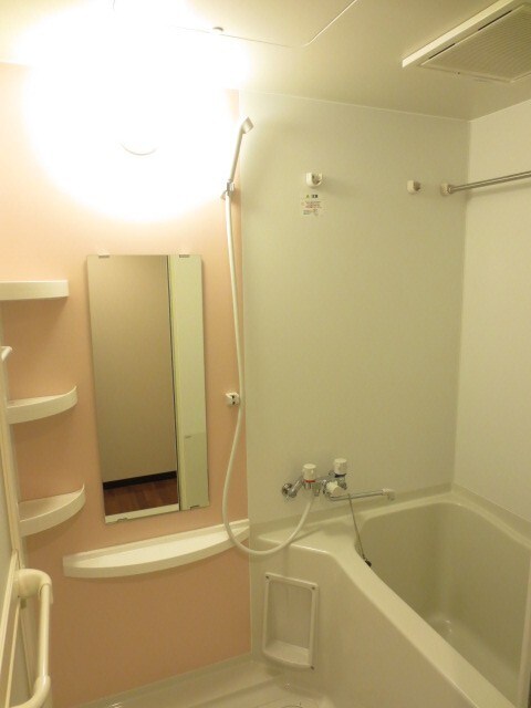物件内観写真13　(バス／シャワールーム等)