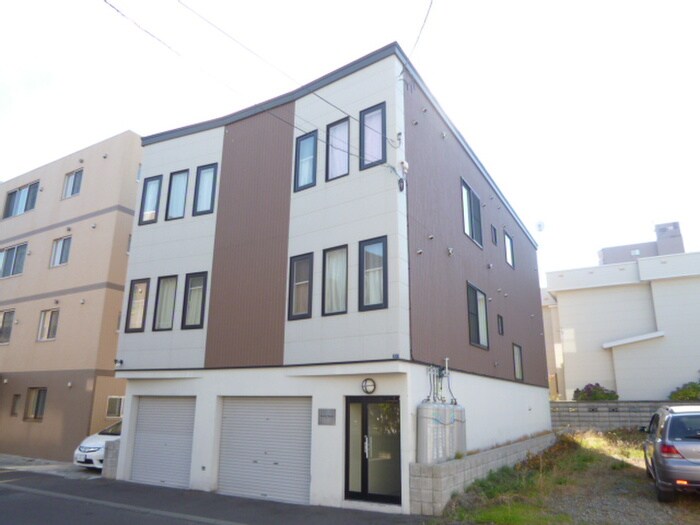 物件外観写真2　(外観写真)