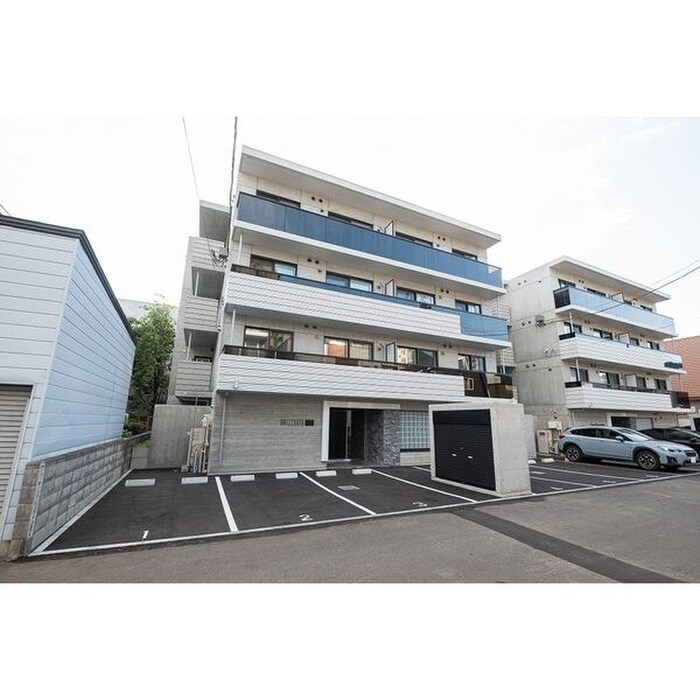 物件外観写真1　(外観写真)