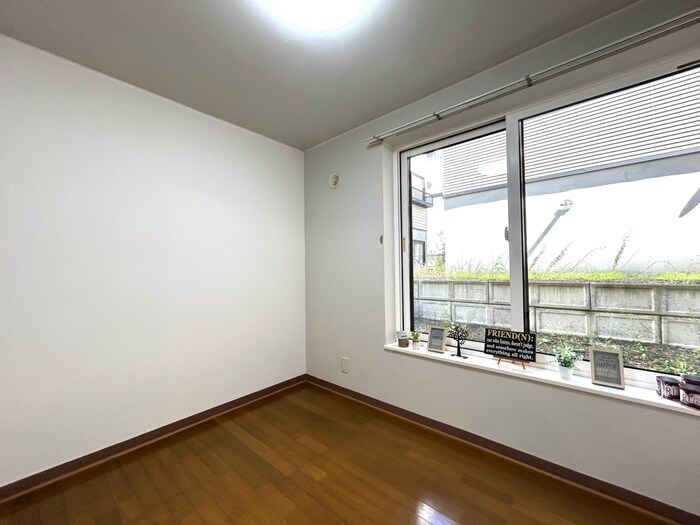 物件内観写真22　(居室)