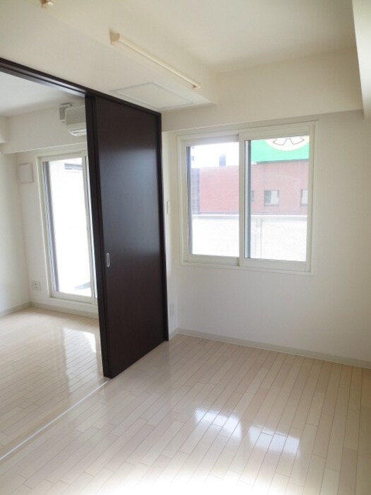 物件内観写真12　(居室)