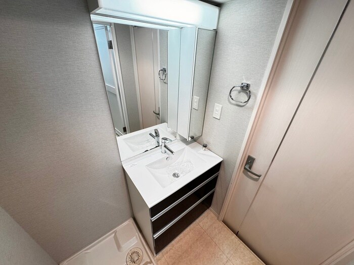 物件内観写真13　(洗面)