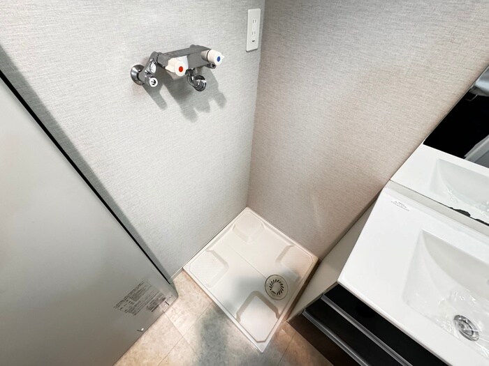 物件内観写真18　(洗濯機置場)