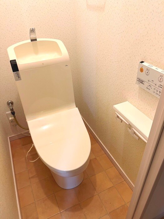 物件内観写真14　(トイレ)