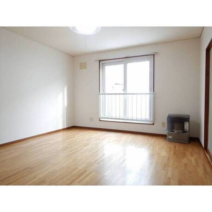 物件内観写真2　(居室)