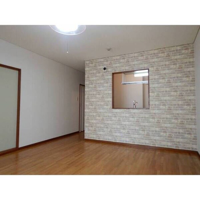 物件内観写真3　(居室)