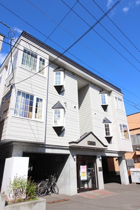 物件外観写真1　(外観写真)