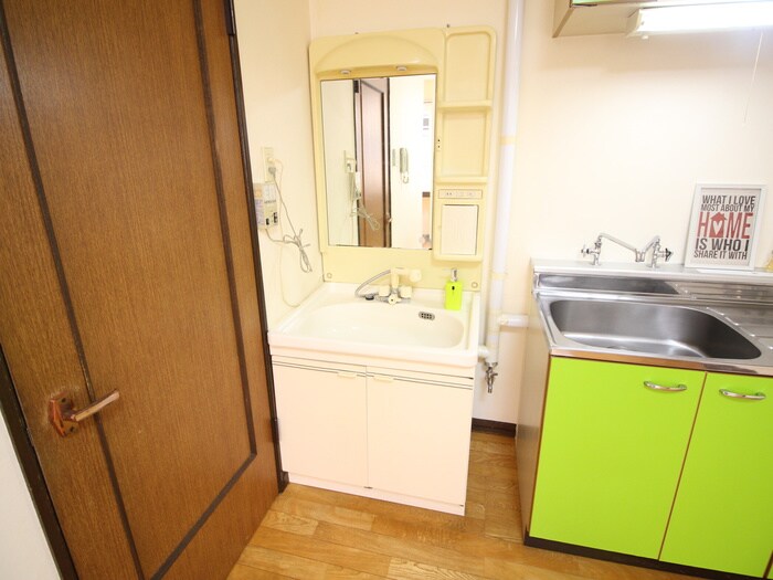 物件内観写真13　(洗面)