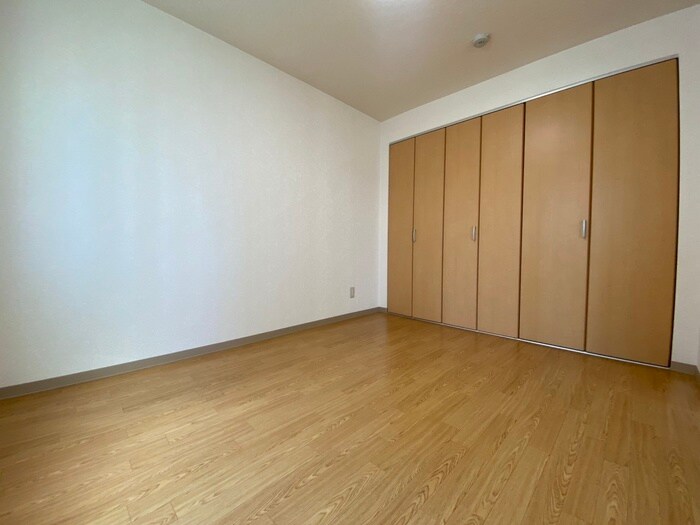 物件内観写真13　(居室)