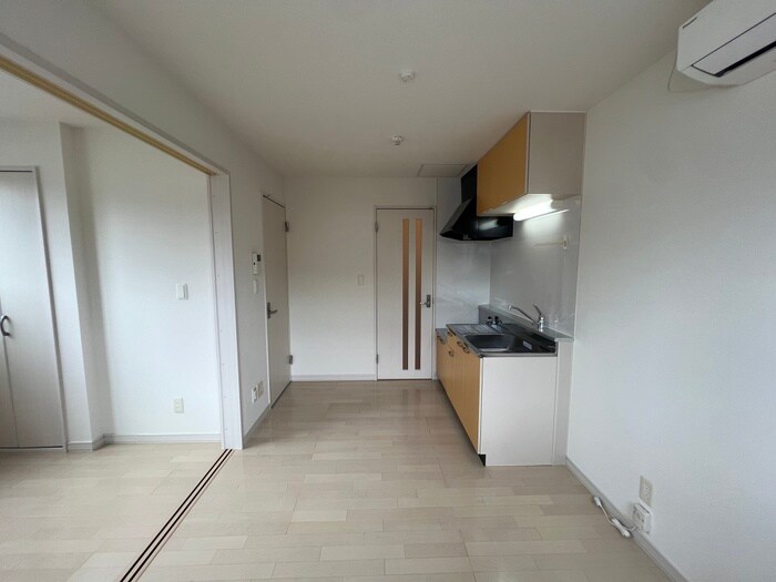 物件内観写真10　(居室)