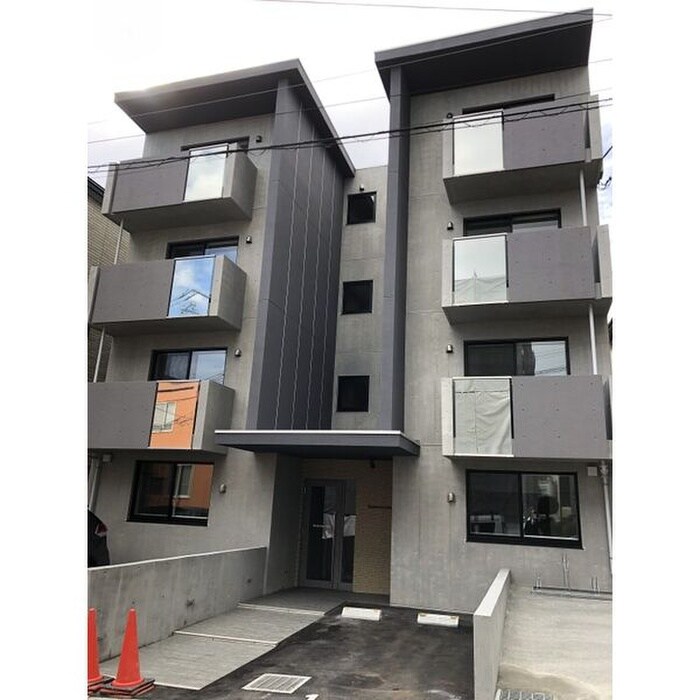 物件外観写真1　(外観写真)